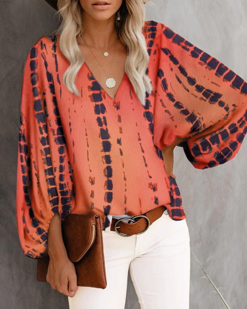 V-neck casual shirt with printed lantern sleeves
