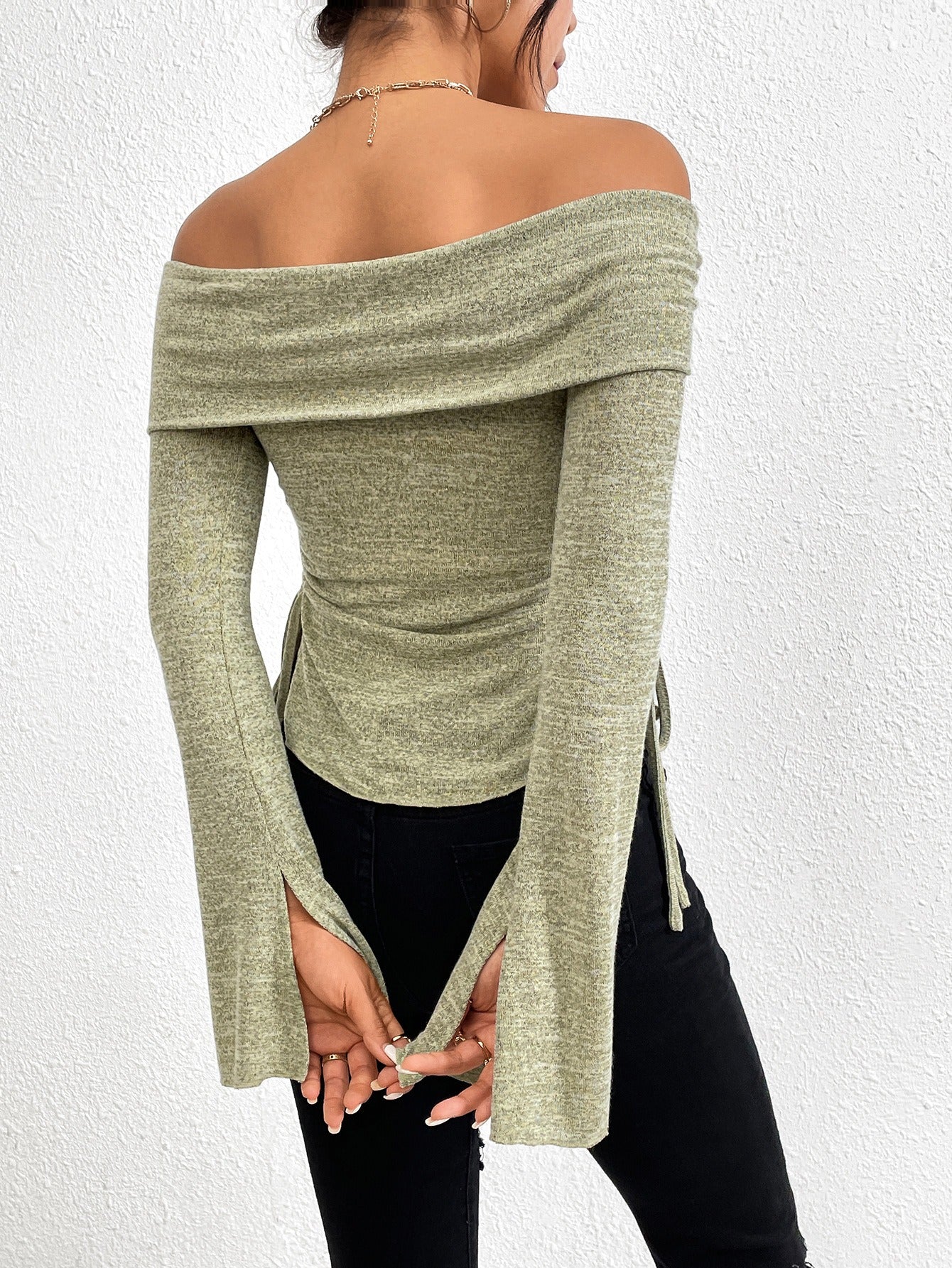 One line neckline split flared sleeve long sleeved knitted T-shirt top