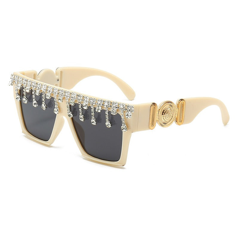 New retro large frame with diamond inlay, fashionable and versatile sunglasses, party and party stage trends, cross-border sunglasses for women