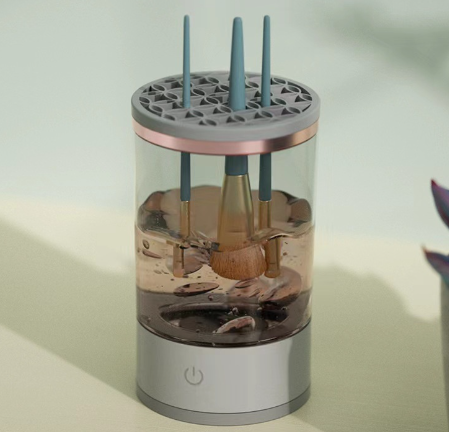 Automatic makeup brush cleaner