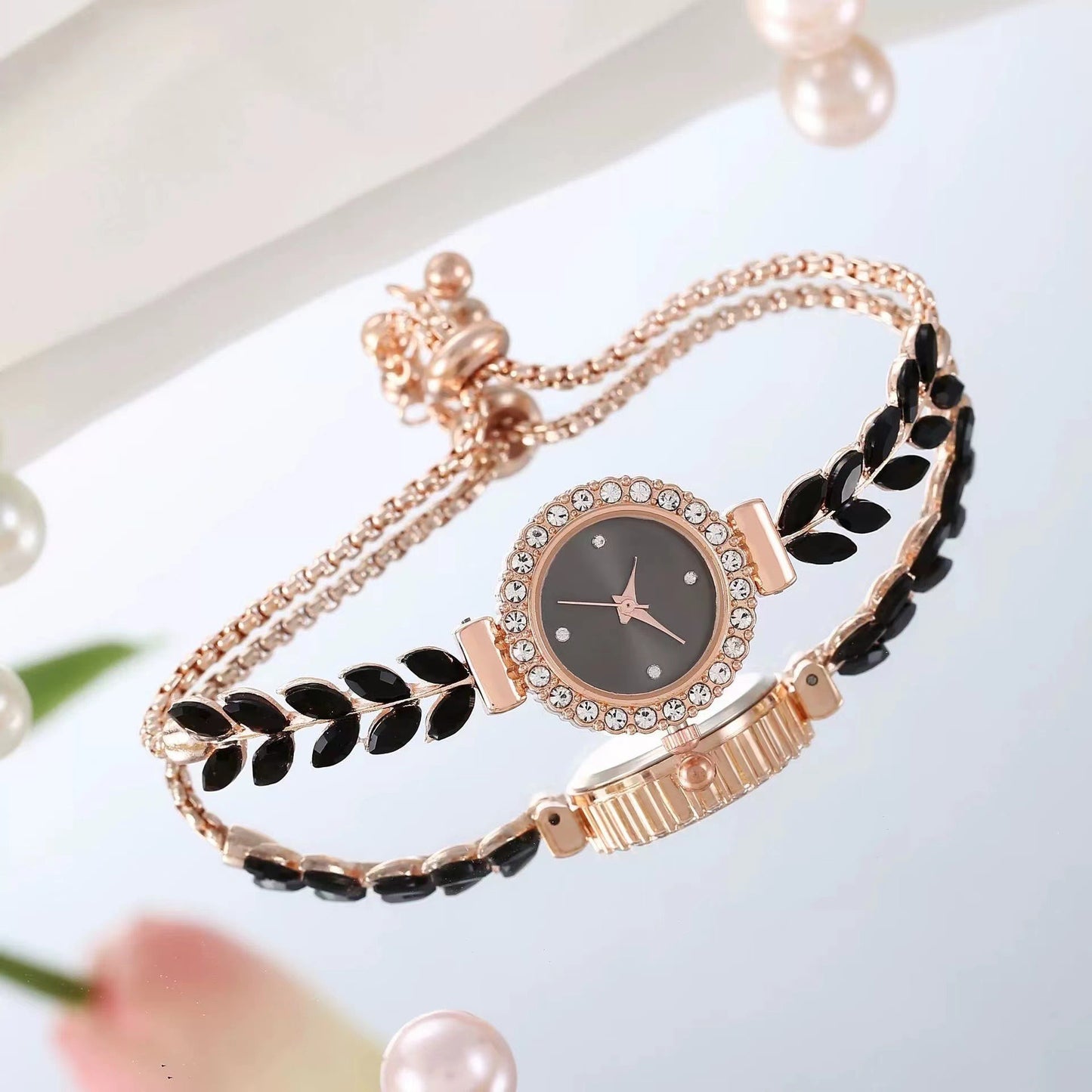 New Fashion Leaf Pulling Rope Women's Bracelet Watch with Diamonds, Small and Comfortable Temperament, Free Adjustment Women's Quartz Watch