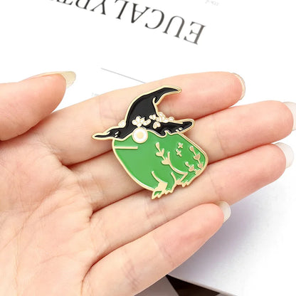 Green frog animal Enamel Pin hat magic badge Brooch Denim Jeans shirts bags Celebrated fashion Jewelry Gift for Friends Children